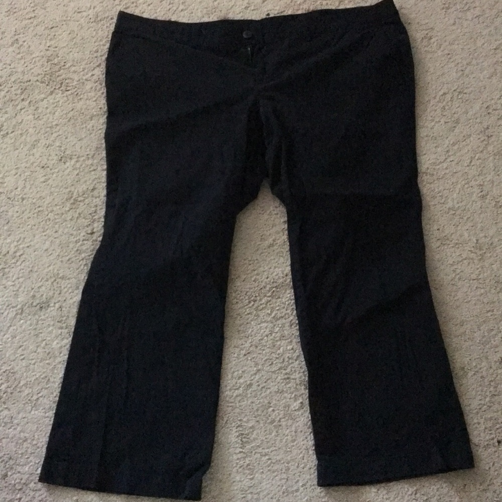 Women’s Old Navy 24 Black Khaki Flare Dress Pants